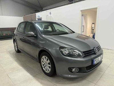 Grå Begagnad 2012 VW Golf VII Halvkombi | 59 500 kr (Marknadspris)