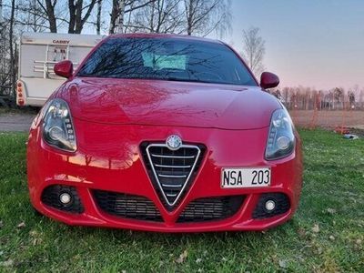 begagnad Alfa Romeo Giulietta 1.4 TB 16V MultiAir TCT Veloce Euro 5