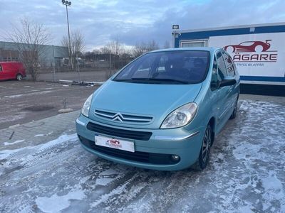 begagnad Citroën Xsara Picasso 1.6 109hk | NYSERVAD NYBESIKTAD