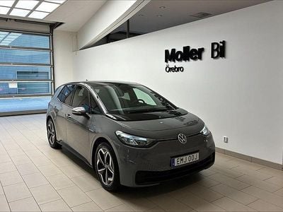 Begagnad VW ID.3 Pro 150 kW (204 HK) 2023 Moonstone grey black Halvkombi