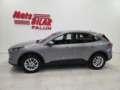 Grå Begagnad 2022 Ford Kuga SUV | 269 900 kr (Marknadspris)