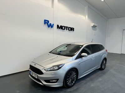 begagnad Ford Focus Kombi 1.0 125hk ST-Line Backkamera Värmare