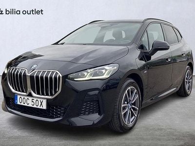 Svart Begagnad 2025 BMW 225 Active Tourer Minibuss | 399 900 kr