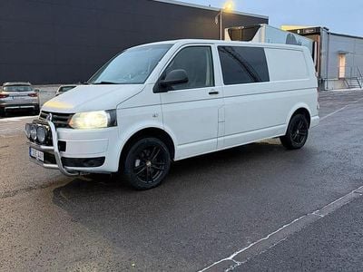 Alpine white (färgkod 300) Begagnad 2015 VW T6 Van | 126 000 kr (Lite dyr)