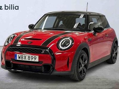 Röd Begagnad 2023 Mini Cooper S Halvkombi | 244 900 kr
