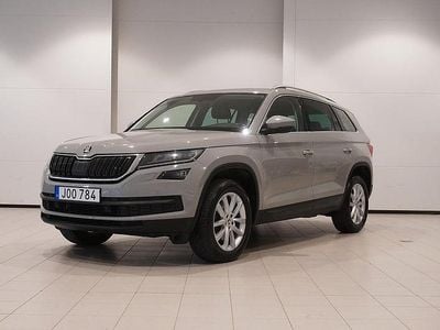 Grå Begagnad 2020 Skoda Kodiaq SUV | 324 800 kr (Marknadspris)