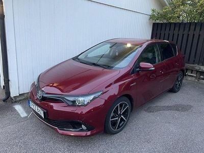 Toyota Auris Hybrid