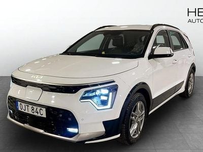 Vit Begagnad 2022 Kia Niro SUV | 309 900 kr (Marknadspris)