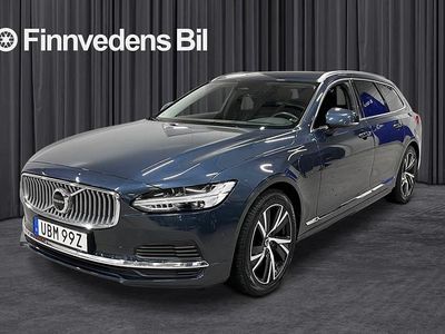 Begagnad Volvo V90 Core 253 HK (186 kW) 2023 Mörkblå Kombi