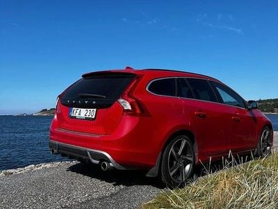 Begagnad Volvo V60 R-Design 136 HK (100 kW) 2013 Kombi