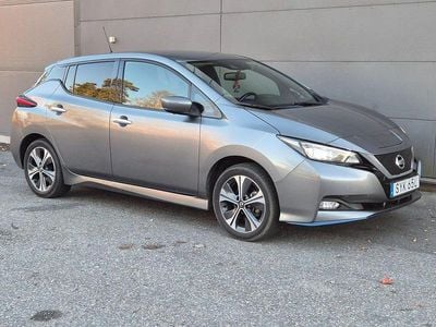 Begagnad Nissan Leaf 160 kW (218 HK) 2020 Grå Halvkombi