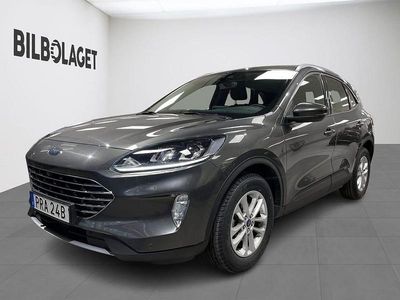 Grå Begagnad 2022 Ford Kuga Titanium SUV | 194 800 kr (Marknadspris)