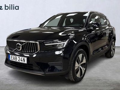 Svart Begagnad 2023 Volvo XC40 Core SUV | 349 900 kr (Marknadspris)
