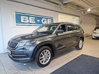 Grå Begagnad 2021 Skoda Kodiaq Style SUV | 259 900 kr (Marknadspris)