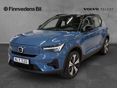 Blå Begagnad 2023 Volvo XC40 Core SUV | 299 000 kr