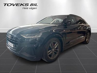Mytsvart metallic Begagnad 2023 Audi Q8 S-Line SUV | 799 900 kr (Marknadspris)