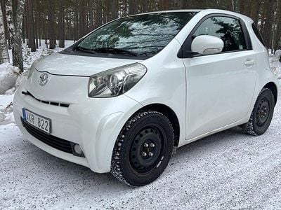 Vit metallic Begagnad 2009 Toyota iQ Halvkombi | 59 000 kr (Dyr)