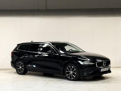Svart Begagnad 2020 Volvo V60 Momentum Kombi | 229 900 kr (Marknadspris)