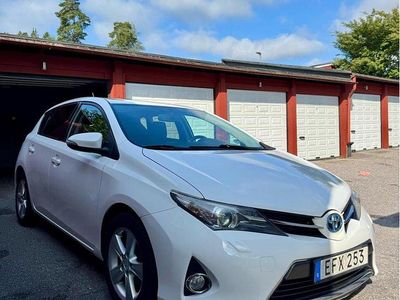 Toyota Auris Hybrid