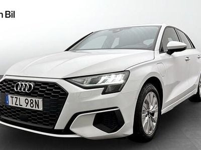 Ibisvit Begagnad 2023 Audi A3 Sportback e-tron Proline Halvkombi | 299 000 kr (Bra pris)