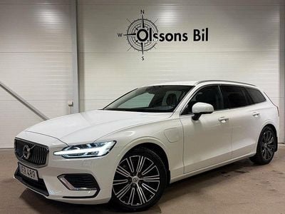 Vit Begagnad 2021 Volvo V60 Kombi | 239 900 kr (Marknadspris)