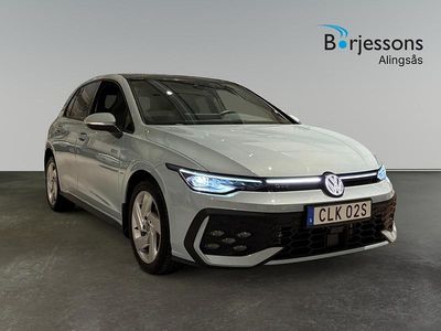 Blå Begagnad 2025 VW Golf VIII GTE Halvkombi | 489 900 kr (Dyr)