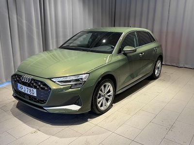 Distriktgrön metallic Begagnad 2024 Audi A3 Advanced Plus Halvkombi | 339 900 kr (Lite dyr)