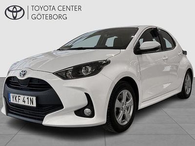 Begagnad Toyota Yaris Hybrid Active 92 HK (67 kW) 2022 Vit Halvkombi