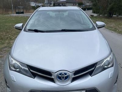 Toyota Auris Hybrid