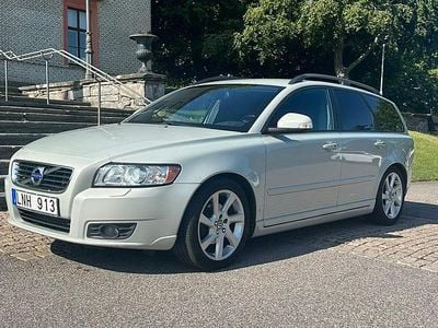 Vit Begagnad 2011 Volvo V50 Kombi | 49 999 kr (Lite dyr)