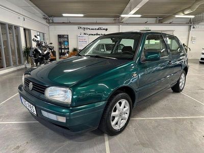 Grön Begagnad 1997 VW Golf IV Halvkombi | 29 900 kr
