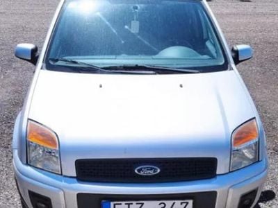 Begagnad 2008 Ford Fusion Halvkombi | 28 000 kr (Marknadspris)