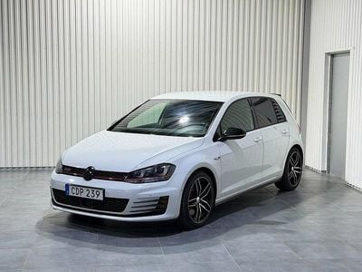 Begagnad VW Golf VII GTI 230 HK (169 kW) 2014 Vit Halvkombi