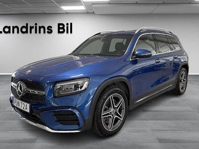 Mercedes GLB220