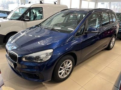 Blå Begagnad 2016 BMW 218 Gran Tourer Minibuss | 139 900 kr