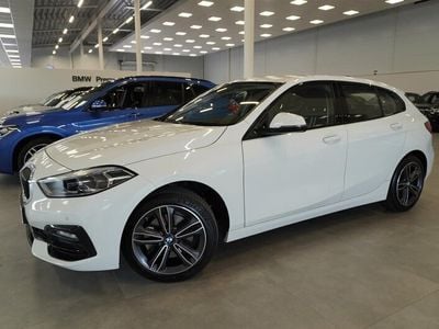 Begagnad BMW 118 Sport Line 136 HK (100 kW) 2021 Okänd Halvkombi