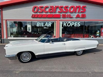 Vit / blå inredning Begagnad 1966 Pontiac Bonneville Sedan | 495 000 kr
