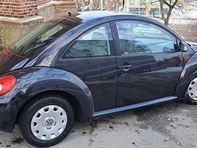 Begagnad VW New Beetle Highline 102 HK (75 kW) 2006 Svart Halvkombi