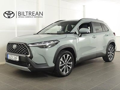 Begagnad Toyota Corolla Cross Style 197 HK (144 kW) 2024 Grön SUV