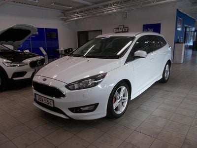 Begagnad Ford Focus 2016 Vit Kombi