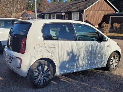 begagnad VW e-up! Perfekt andrabil i stan!