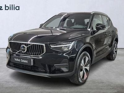 Svart Begagnad 2023 Volvo XC40 Core SUV | 399 000 kr (Marknadspris)