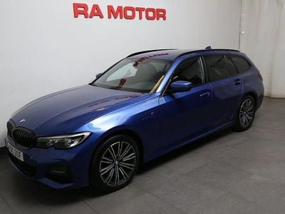 Portimao blue metallic Begagnad 2021 BMW 330 M Sport Kombi | 279 900 kr (Marknadspris)