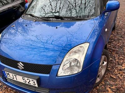 Blå metallic Begagnad 2007 Suzuki Swift Halvkombi | 22 500 kr (Bra pris)