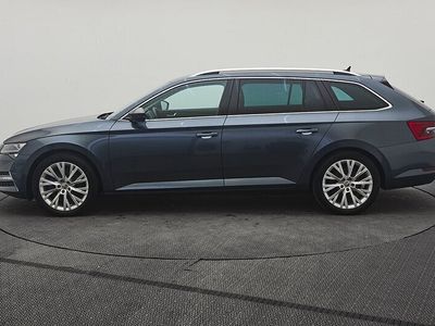 begagnad Skoda Superb iV Kombi Style 1,4TSI DSG Drag Värmare 2022, Kombi