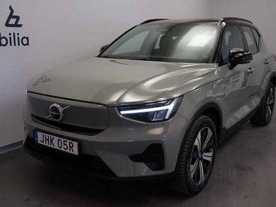 Grön Begagnad 2022 Volvo XC40 Core SUV | 359 500 kr