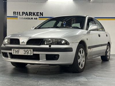 Grå Begagnad 2002 Mitsubishi Carisma Halvkombi | 12 500 kr (Marknadspris)