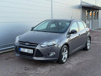 Brun Begagnad 2011 Ford Focus Titanium Halvkombi | 74 900 kr (Marknadspris)