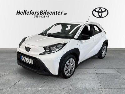 Begagnad Toyota Aygo X X-play 72 HK (52 kW) 2022 Vit SUV