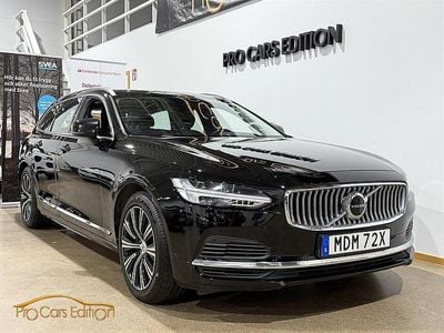 Svart Begagnad 2020 Volvo V90 Momentum Kombi | 304 900 kr (Marknadspris)